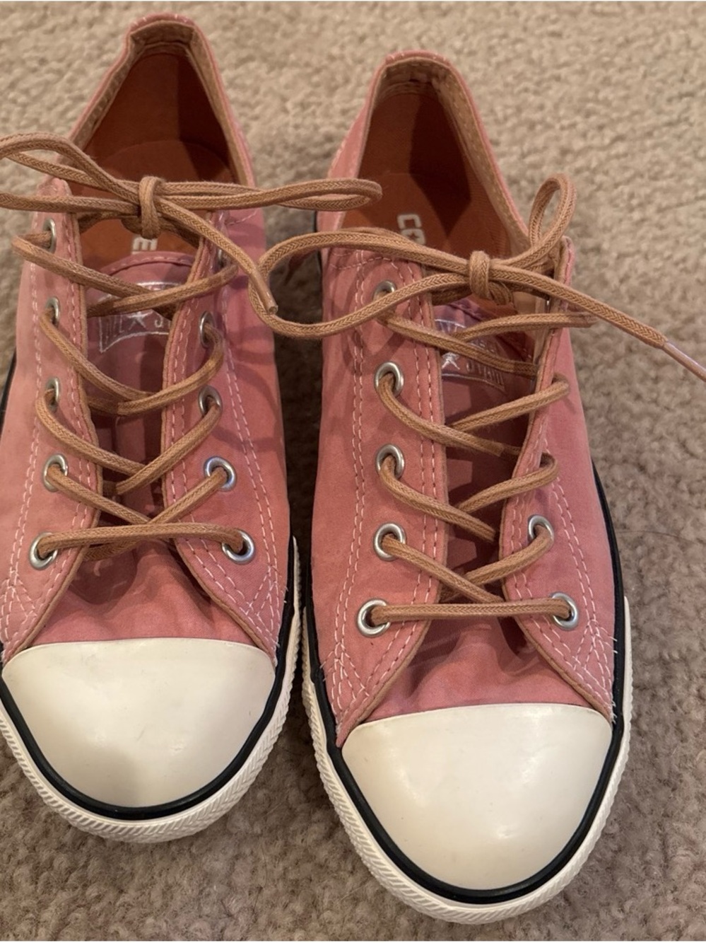 Classic Low-Top Canvas Sneakers in Dusty Pink with Cream Toe